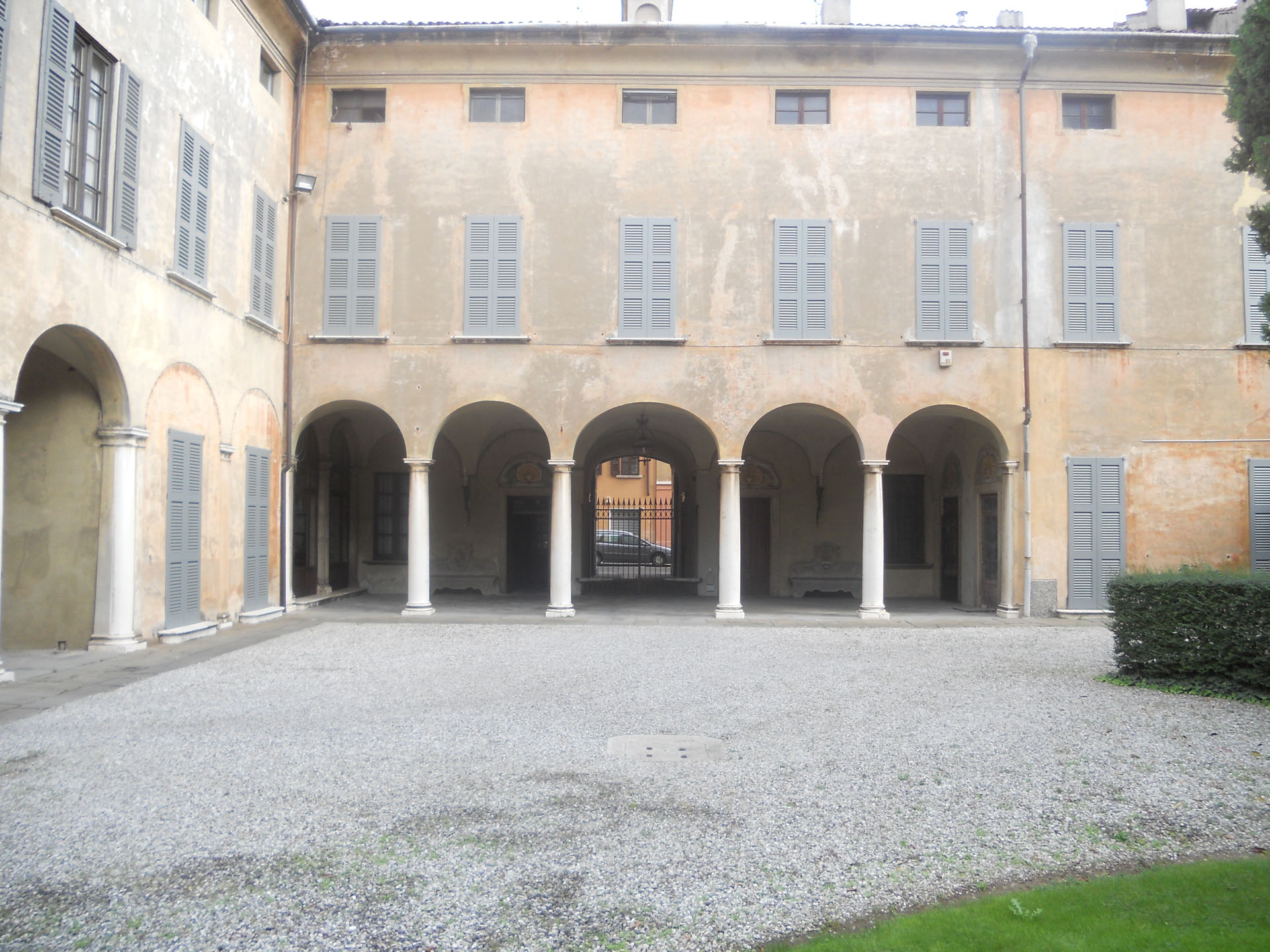 <p>palazzo Cantoni Marca Di Rosa Brescia</p>
